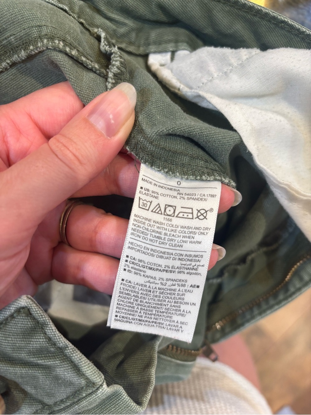 Old Navy High Waisted Wide-Leg Chinos - Picture 6 of 6